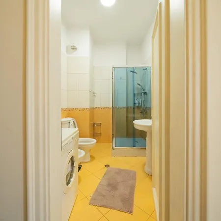 Apartamento Prestigious Spacious Historical In Center Tirana